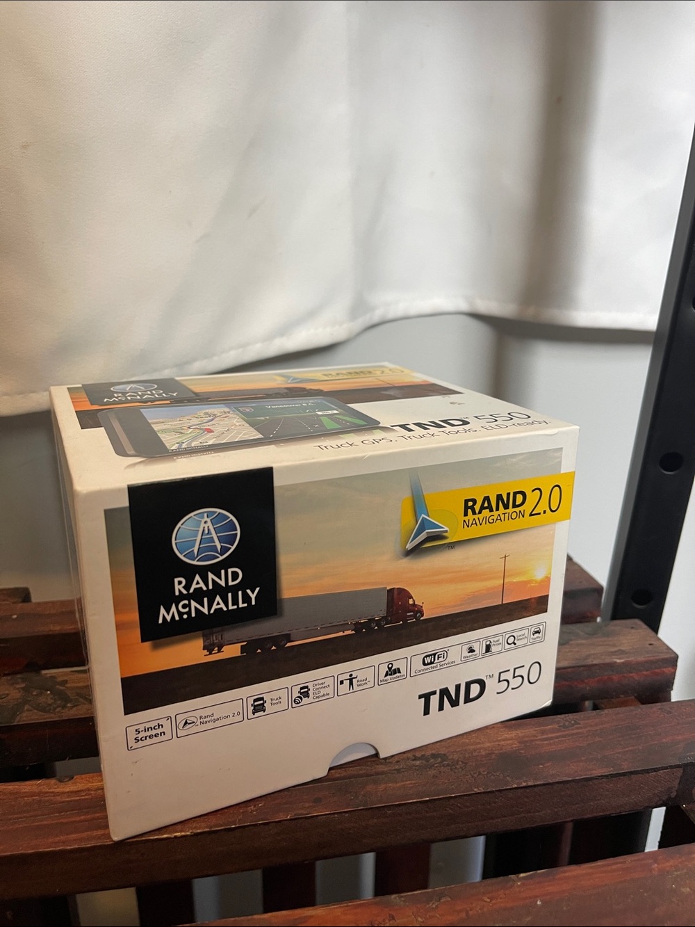 Sealed Rand McNally TND 550 Truck GPS - White with Sunset Accent